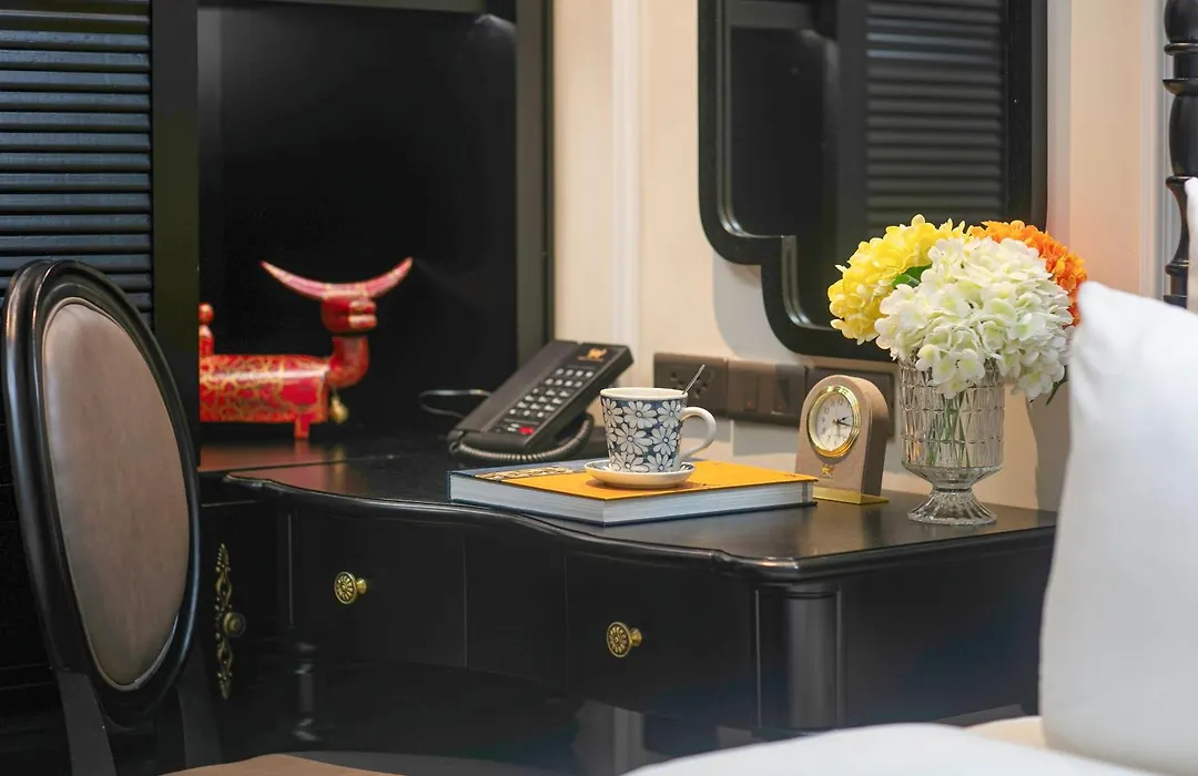 Amira Hotel Hanoi-1