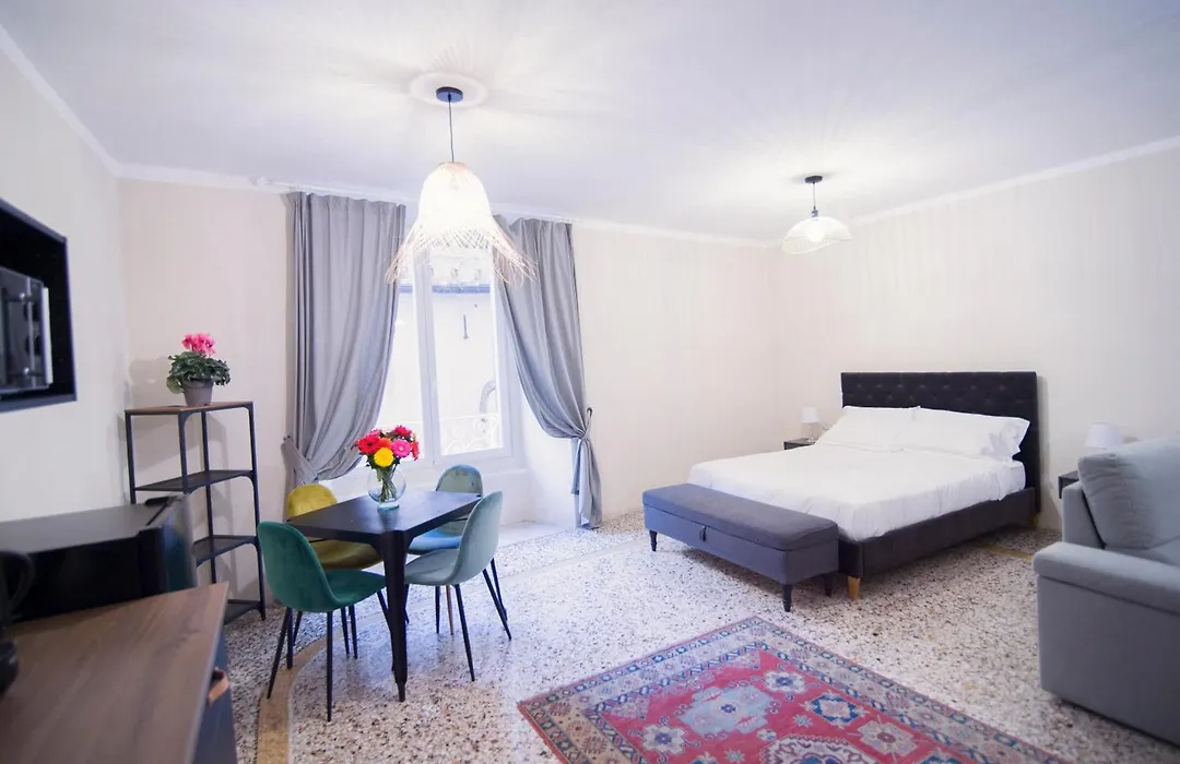 La Piazzetta Rooms & Apartments-1