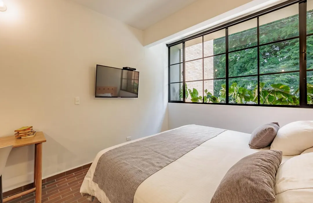 The Somos Flats Laureles-1