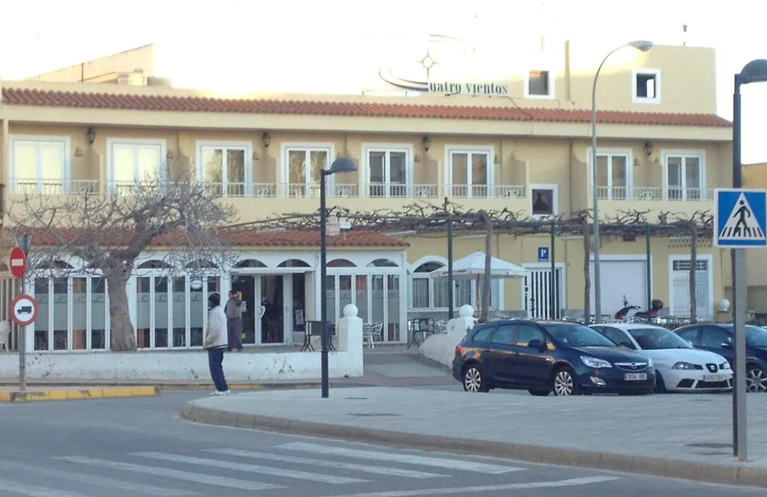 Pension Cuatro Vientos-1
