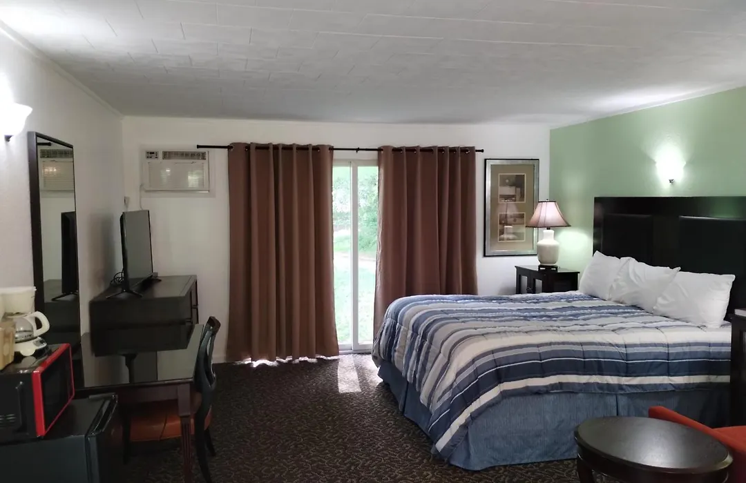 Tri Terrace Motel-1