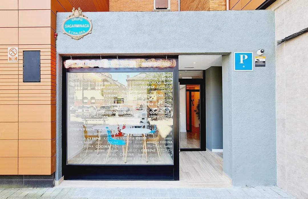 Bilbao Rooms & Kitchen Santutxu-1