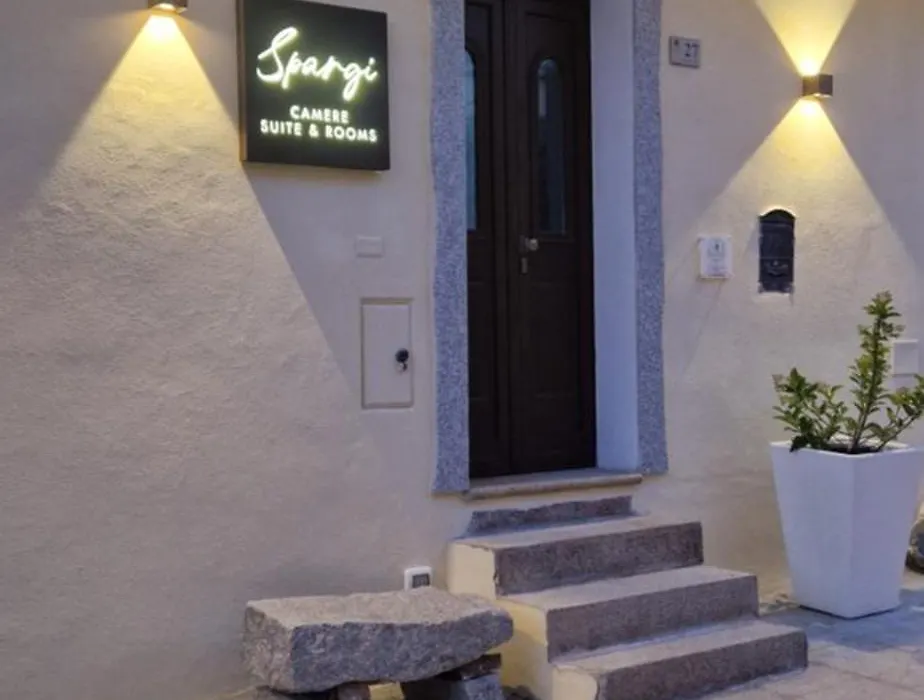 Sardinia-Holiday Spargi Suite & Rooms-1
