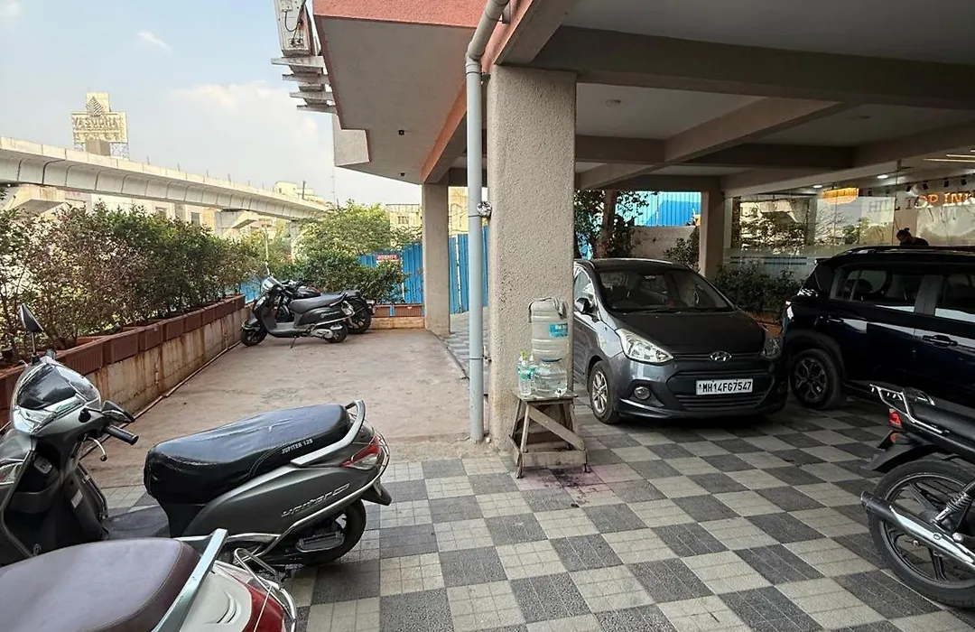 Hotel Hill Top Inn -Near Baner Rd Pune-1