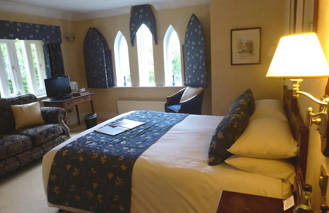 Glen-Yr-Afon House Hotel-1