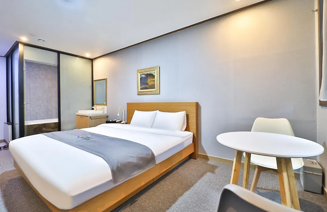 Hotel Noah-1