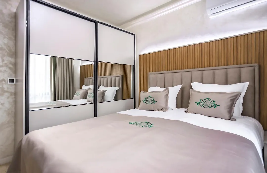 Onyx Beach Residence - Free Beach Access & Parking-1