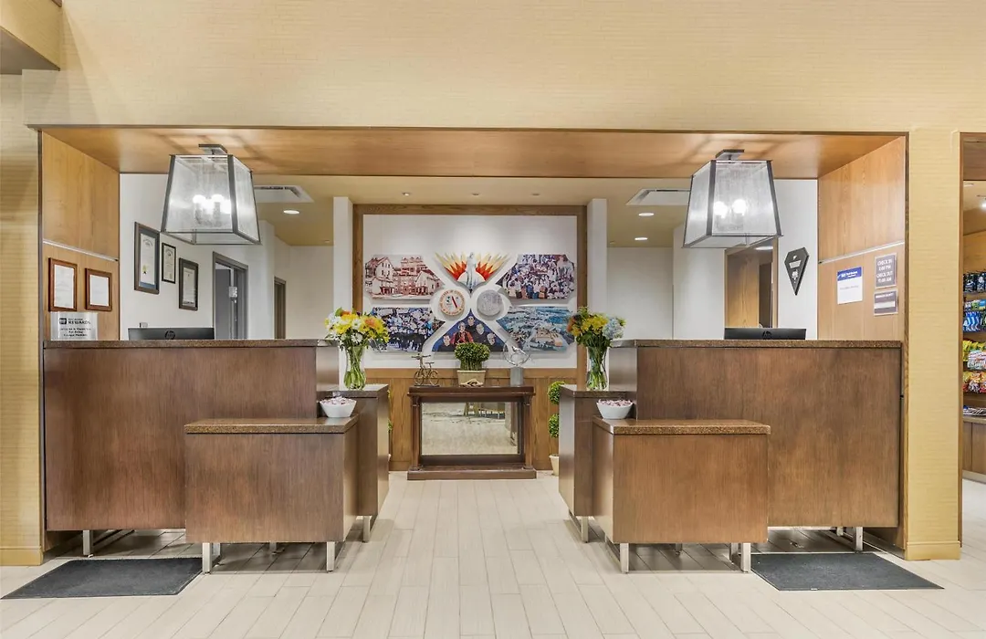Best Western Plus Franciscan Square Inn & Suites Steubenville-1