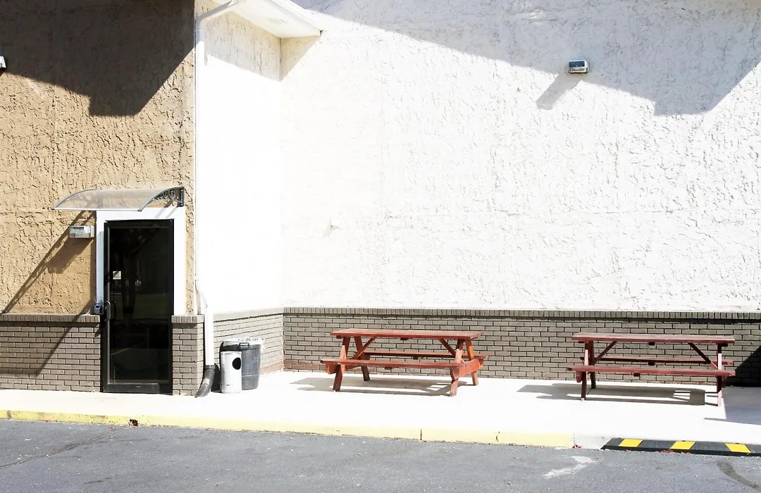 Super 8 By Wyndham South Boston Va-1