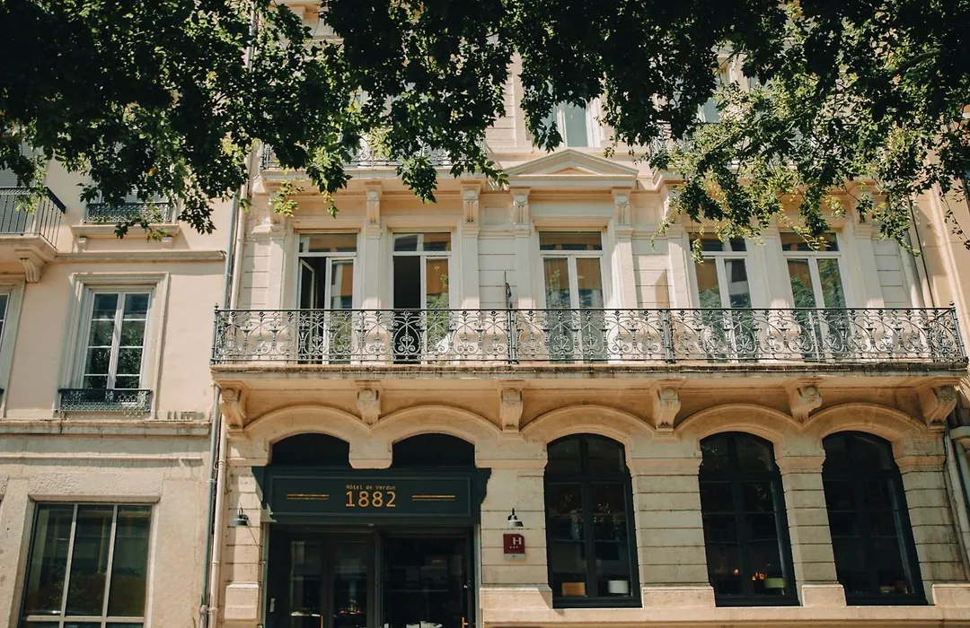 Hotel De Verdun 1882, BW Signature Collection-1