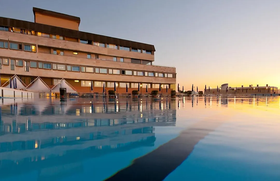 Grand Hotel Continental-1