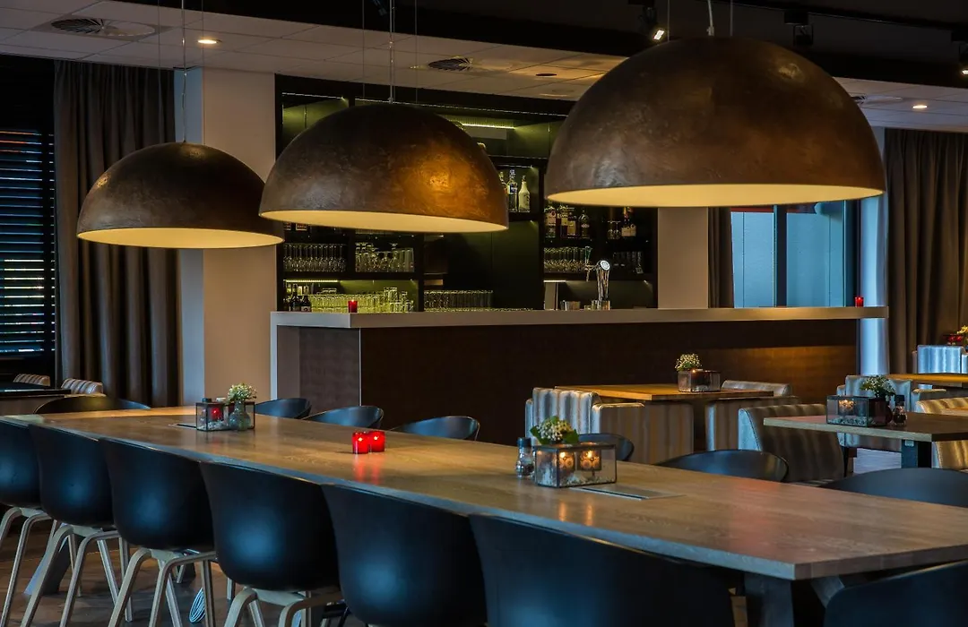 Postillion Hotel Dordrecht-1