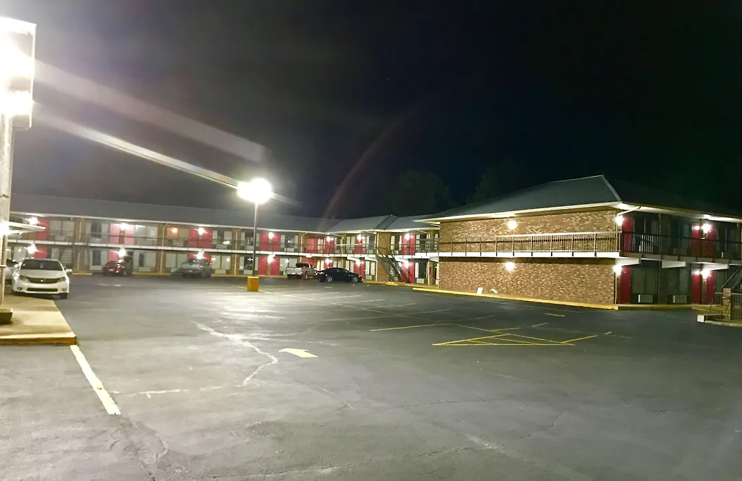 American Inn-1
