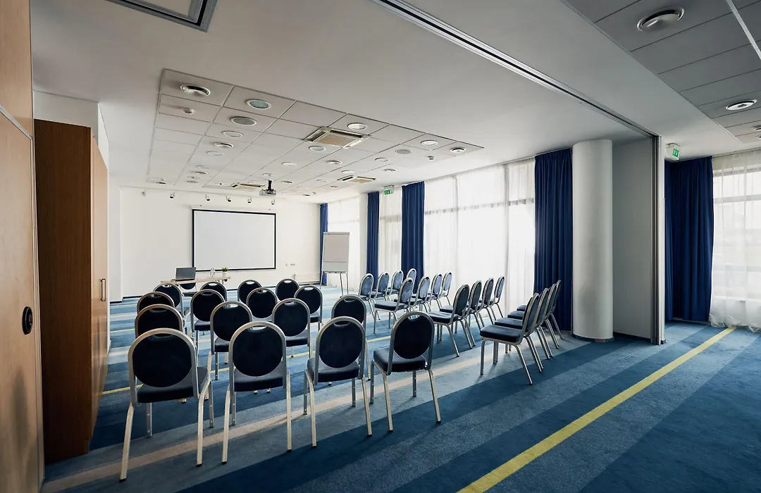 Green Park Hotel Vilnius-1