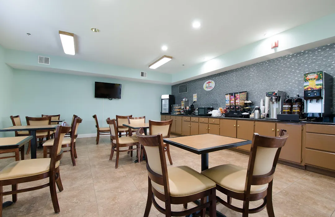 Super 8 By Wyndham Hull Street Midlothian Richmond Area-1