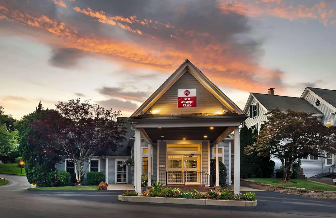 Best Western Plus Cold Spring-1