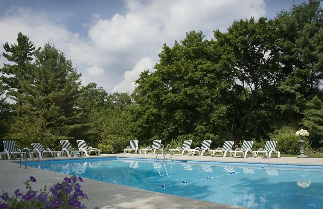 The Manor On Golden Pond-1