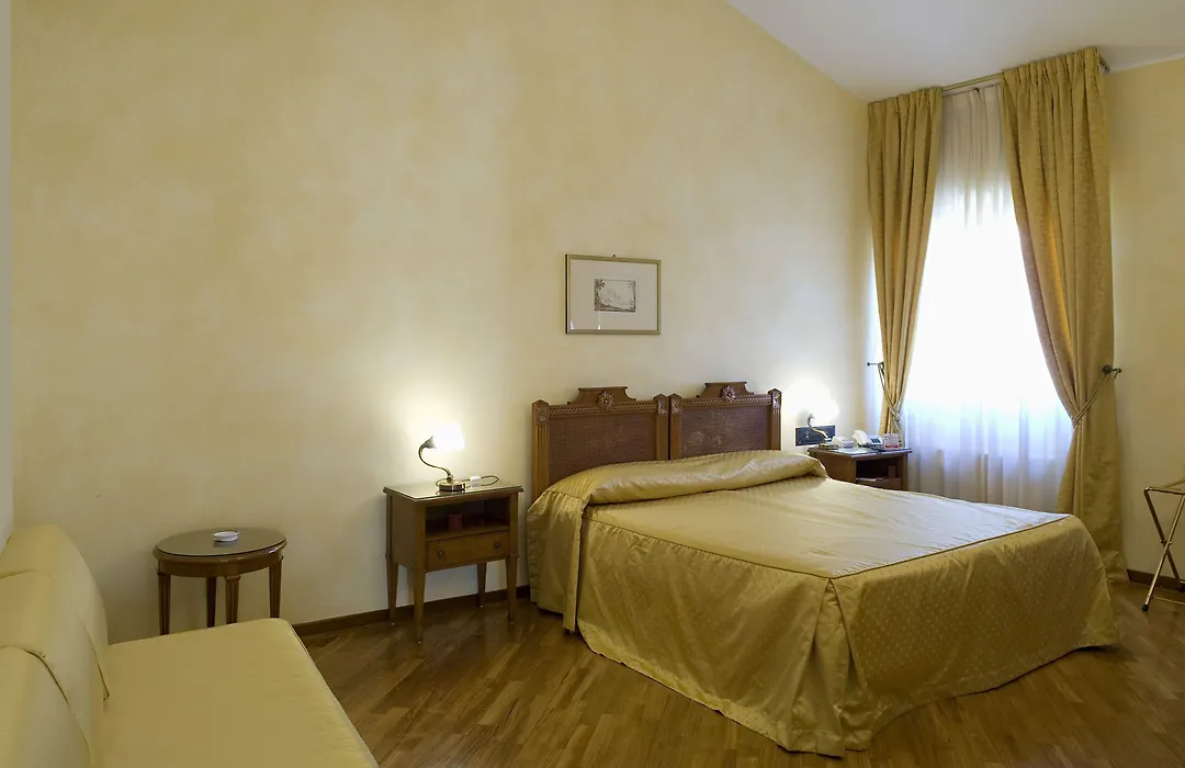 Albergo Delle Notarie-1