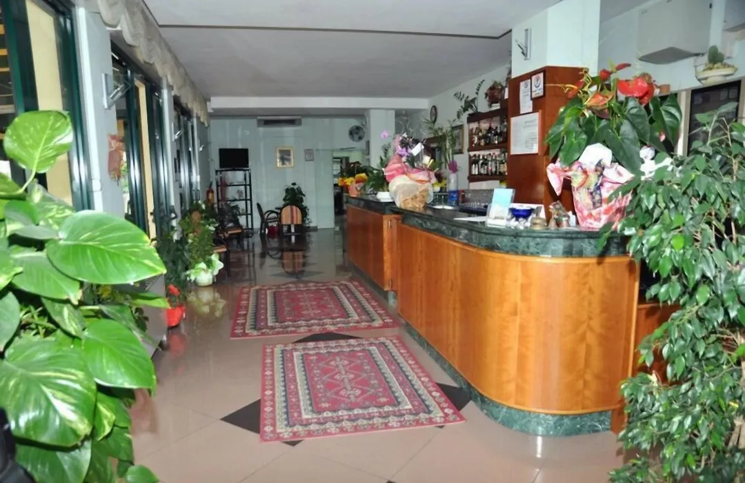 Hotel Emilia-1