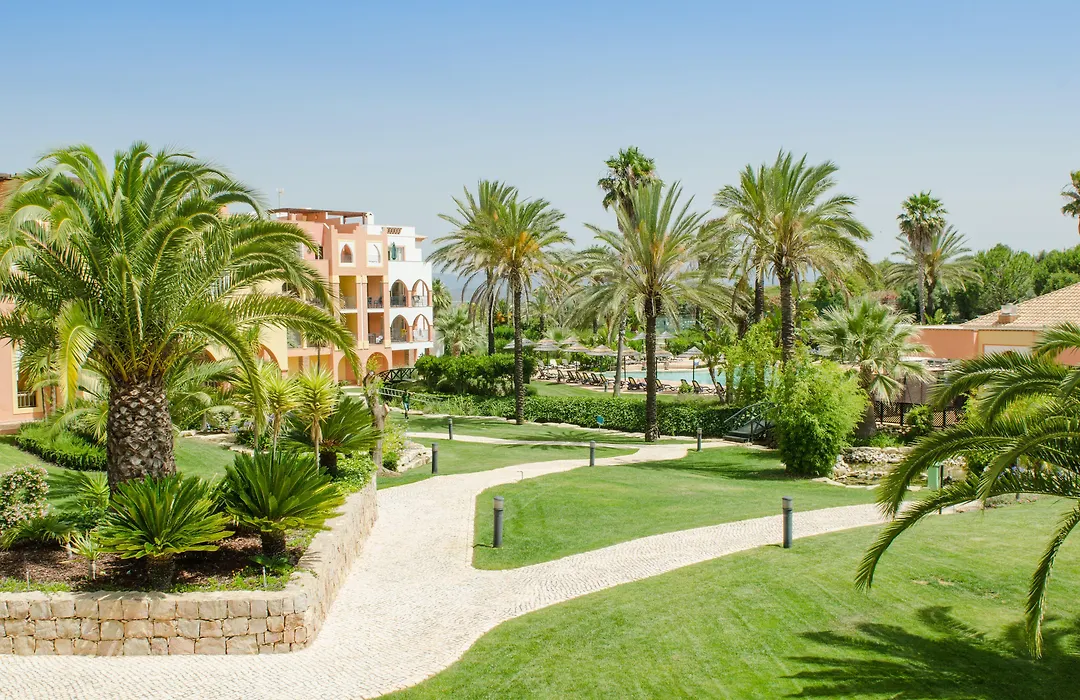 Jardim Da Meia Praia Resort-1