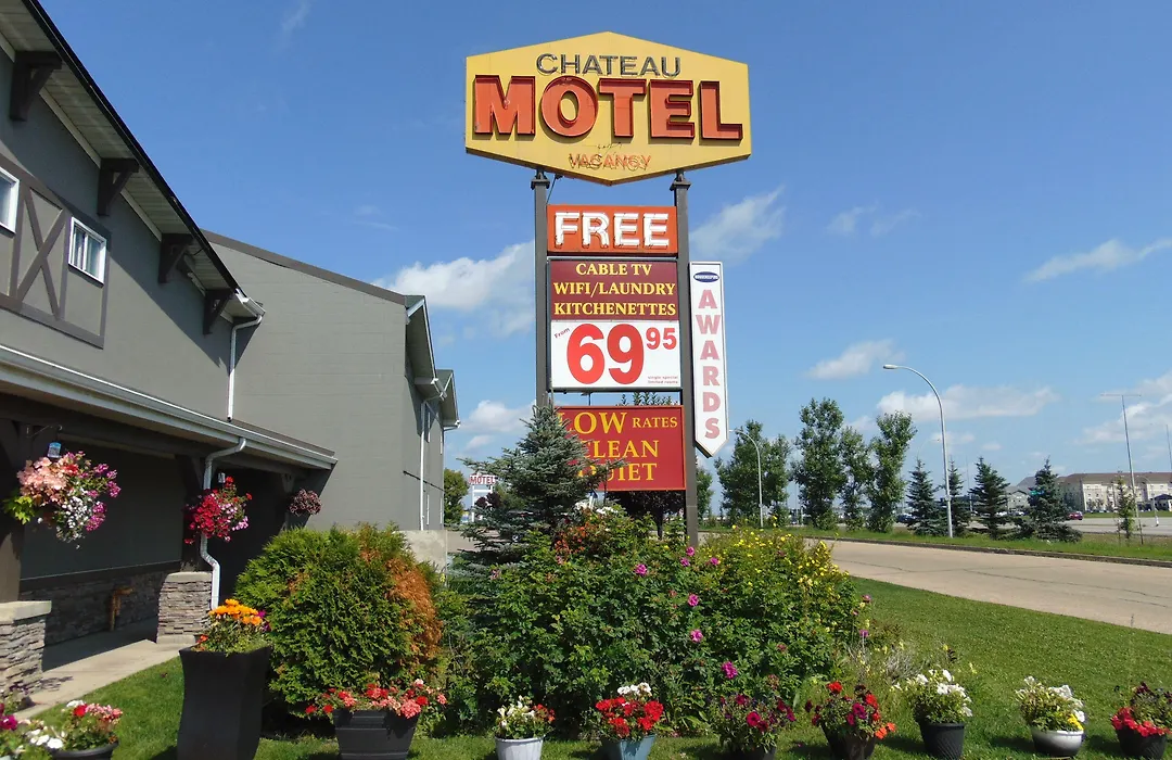 Chateau Motel-1