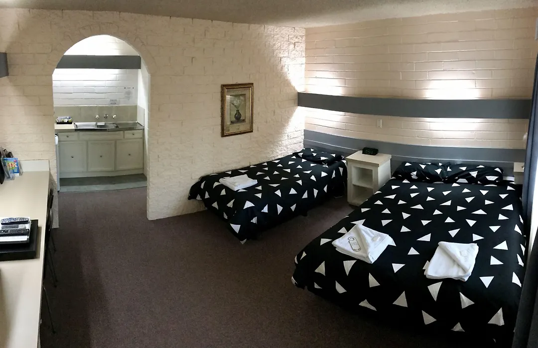 Mahogany Motel Warrnambool-1