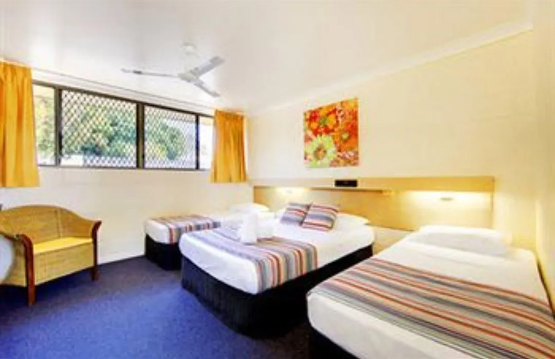Raintree Motel-1
