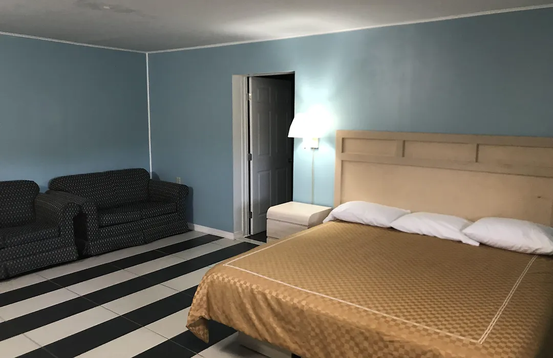 Apollo Inn - Cocoa-1