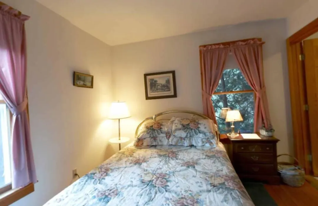 Chesapeake Inn Of Lenox-1