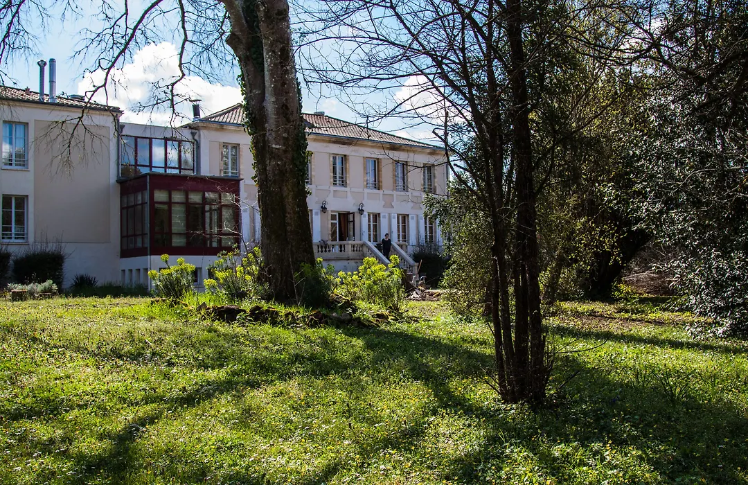 Domaine du Pont de l'Eyre-1
