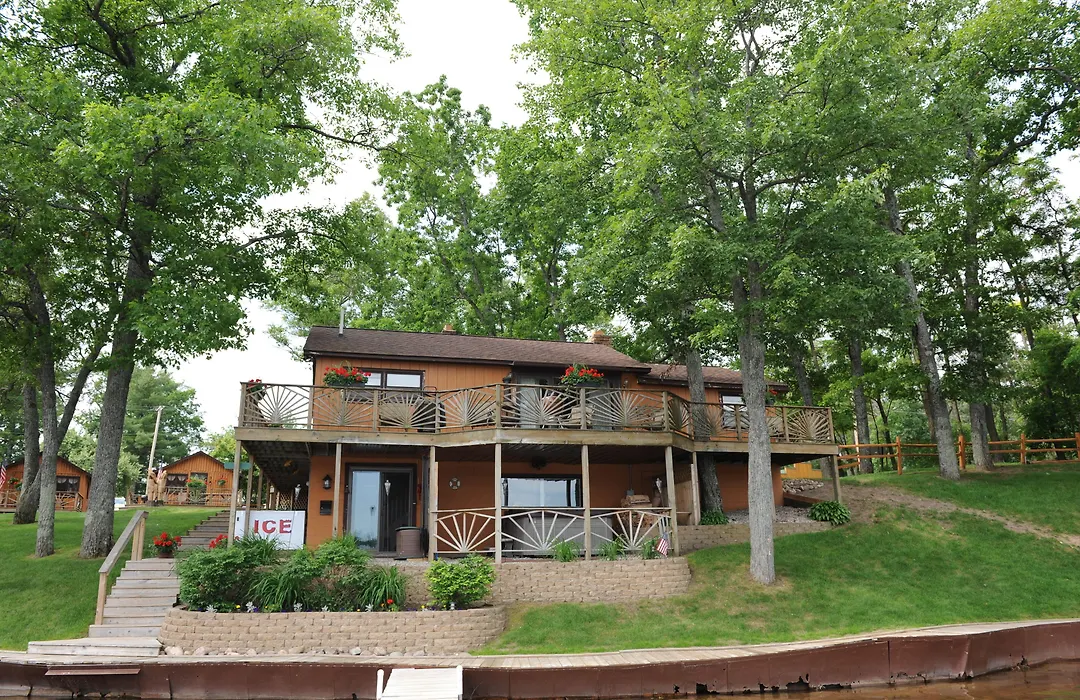 Clear Lake Resort-1