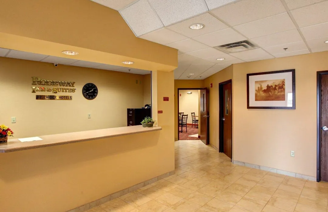 Rodeway Inn & Suites Phillipsburg-1
