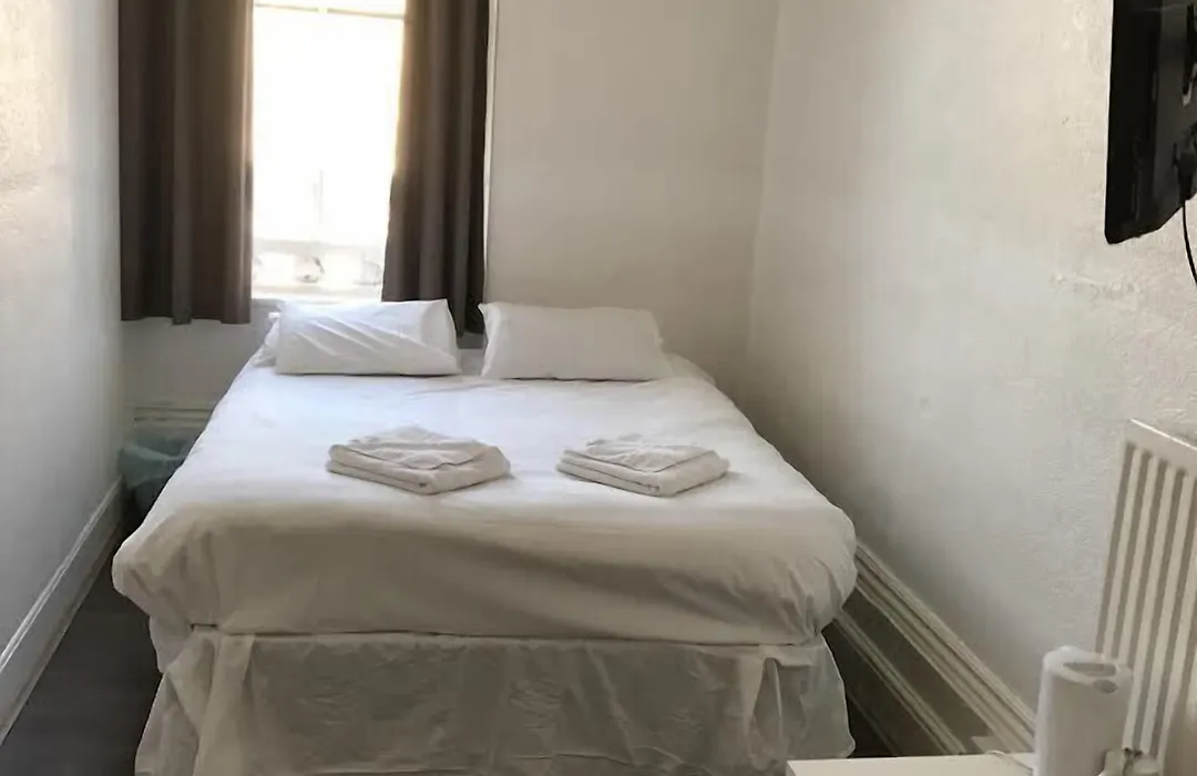 Victoria Hotel-1
