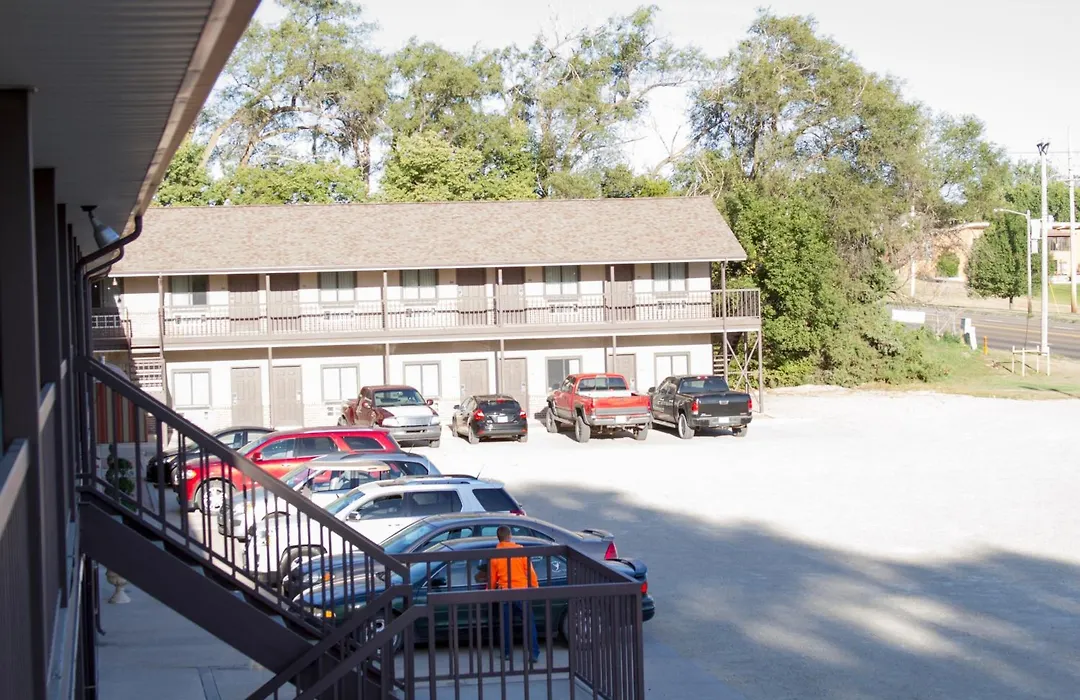 Cottonwood Inn & Suites-1