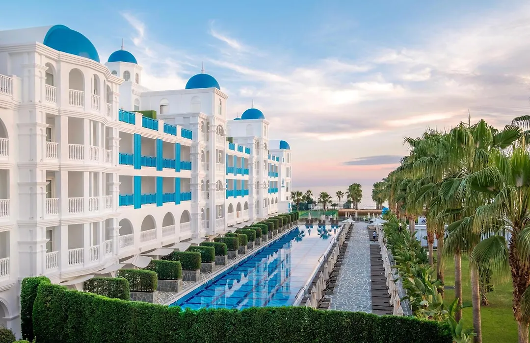 Rubi Platinum Spa Resort & Suites-1