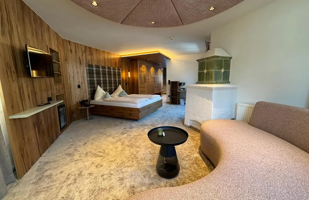 Hotel Lumberger Hof-1