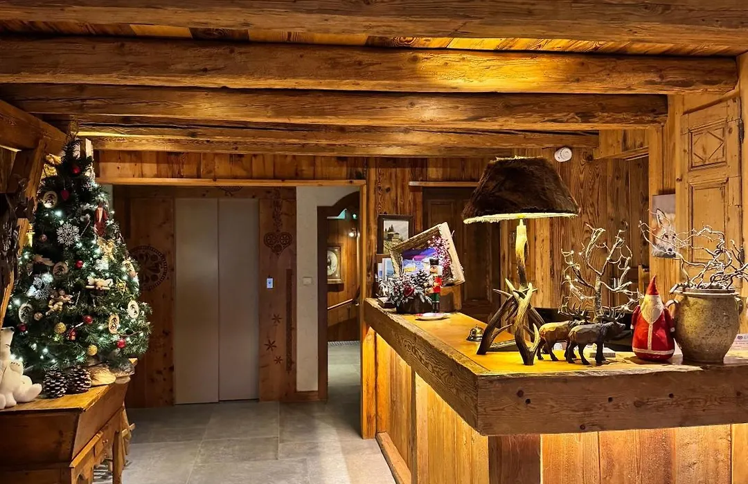 Residence Hoteliere La Renardiere-1