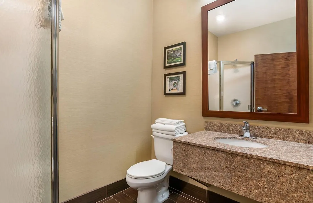 Comfort Suites - Jefferson City-1