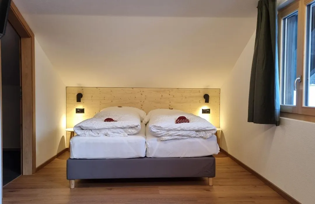 Hotel Les Amis-1