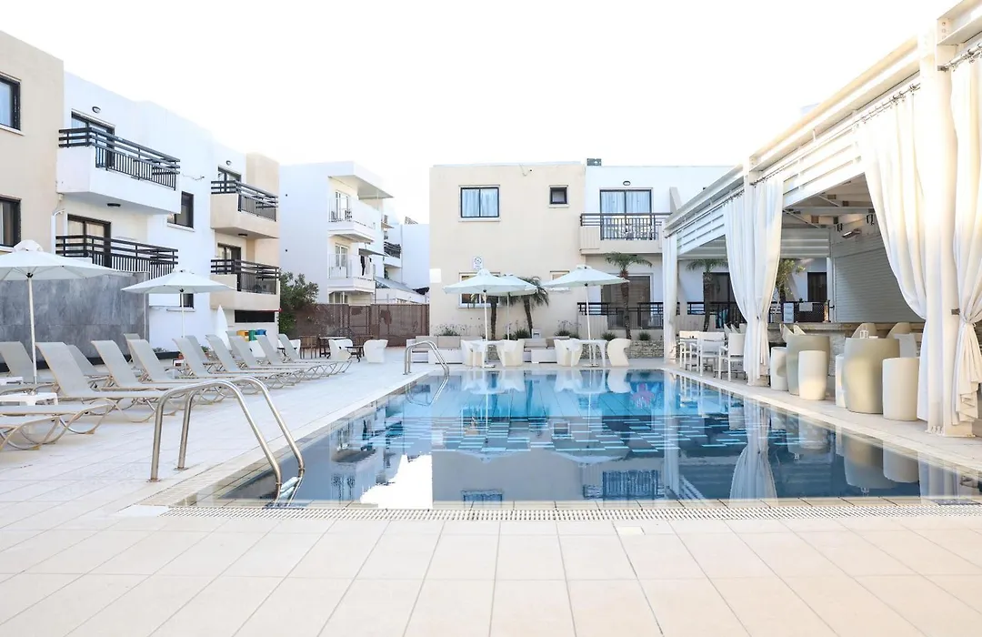 Senator Hotel Apartments - Adults Only-1