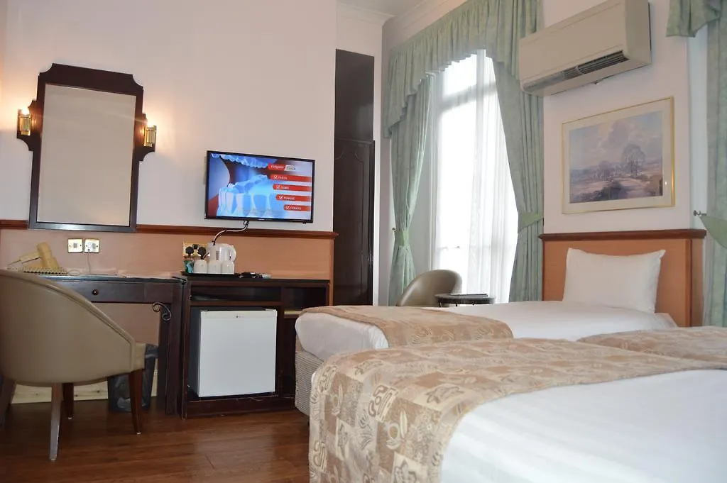 Holiday Villa Hotel-1