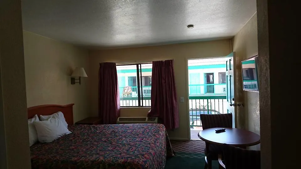 Bristol Motel-1
