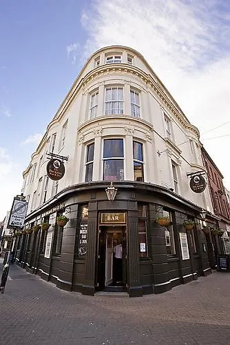 The Dickens Bar & Inn-1