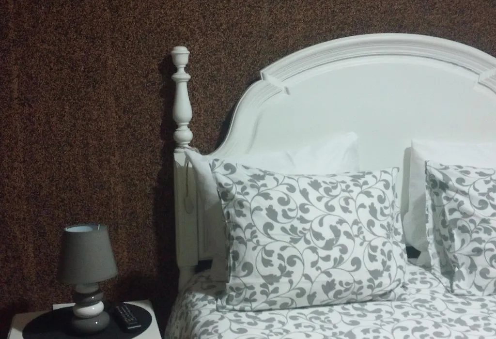Jualis Guest House-1