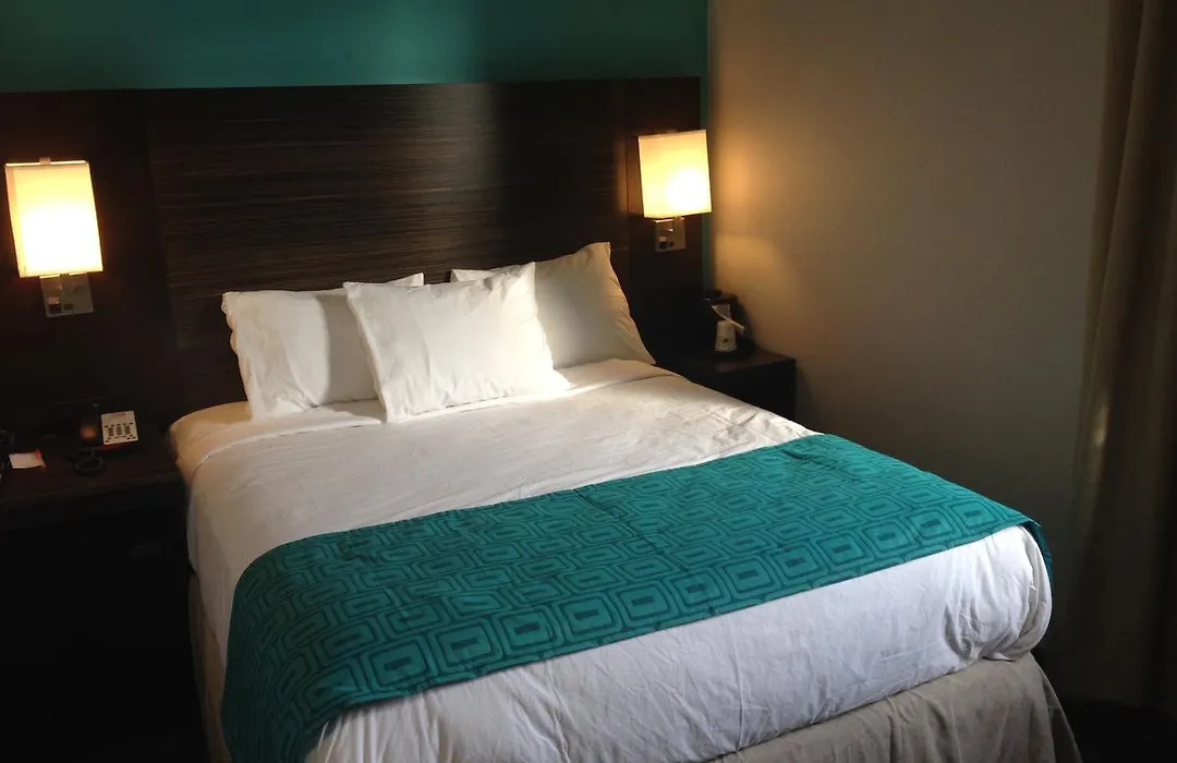 Rockaway Hotel-1