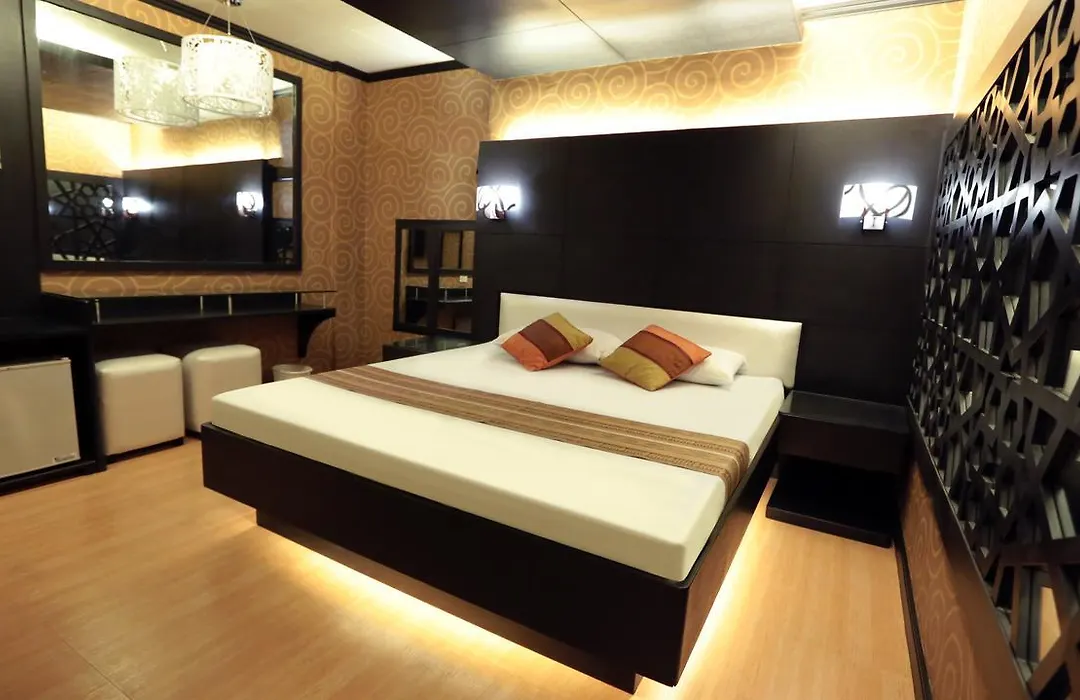 Hotel 2016 Manila-1