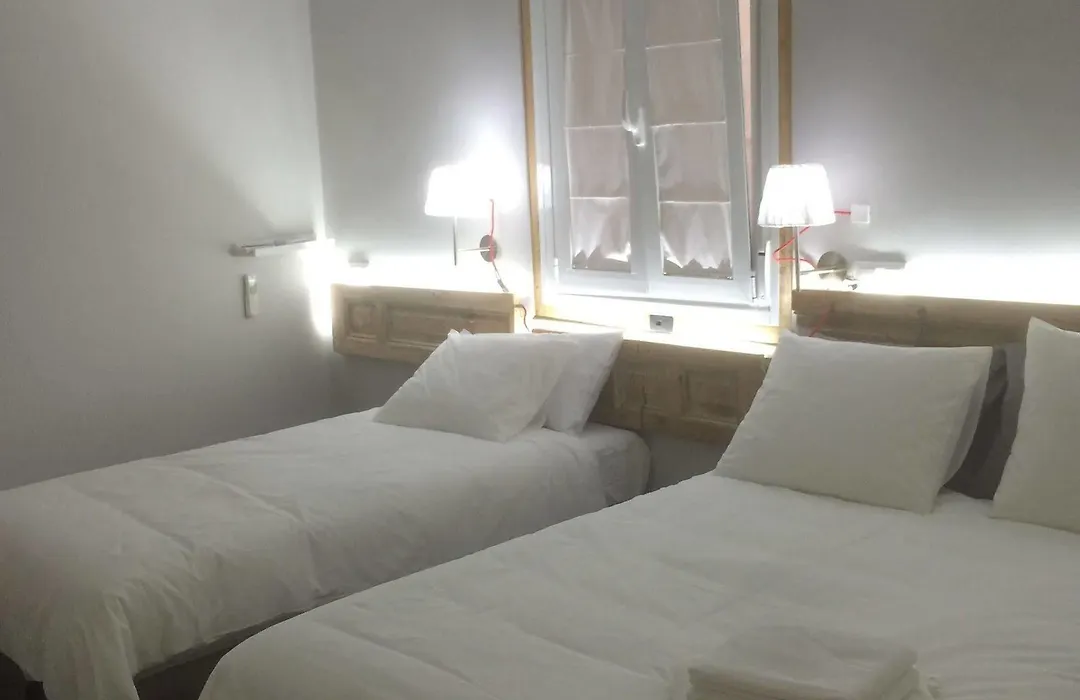 Diezmadrid Hostal-1