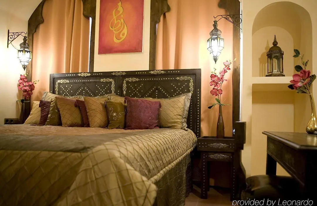 Hotel Villa Oriental & Restaurant-1