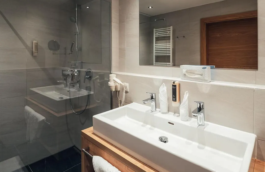 Hotel Garni Alpenjuwel Residenz-1