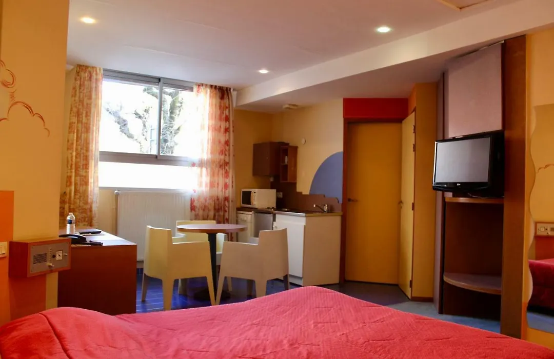 Splendid Hotel Grenoble Centre Gare-1